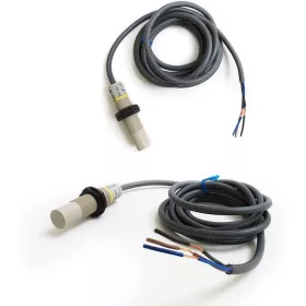   Kapacitív közelítéskapcsoló M18-as menetes testtel, 8 mm érzékelési távolságú, Omron E2K-X8ME1