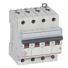 DX3 kismegszakító 4P D32 6000A/10kA