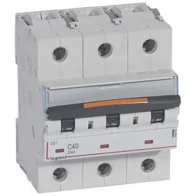 DX3 kismegszakító 25kA 3P 400V~ C40