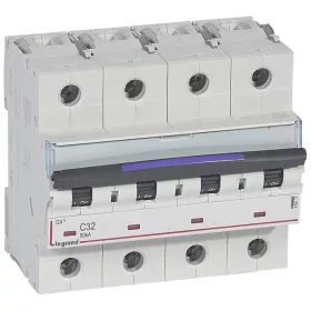 DX3 kismegszakító 50kA 4P 400V~ C32