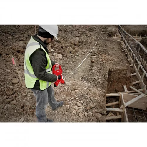 Milwaukee Üvegszálas keretes mérőszalag 60 m / 200 láb - 1 db