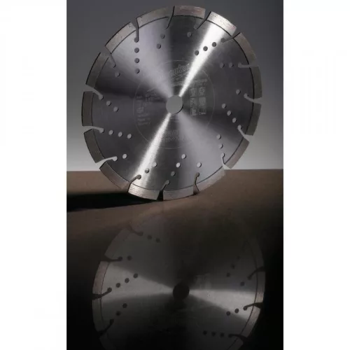 Milwaukee Gyémánt vágótárcsa HUDD 230 mm