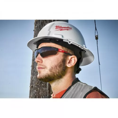 Milwaukee Védőszemüveg sötétített - 1 db
