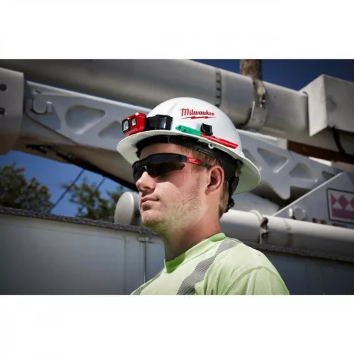 Milwaukee Védőszemüveg sötétített - 1 db