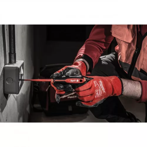 Milwaukee VDE Csavarhúzó 3 oldalú markolattal  SL 0,8x4x100