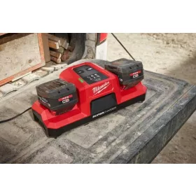   Milwaukee M18DBSC Dual Bay Supercharger, M18 dupla duál szupertöltő