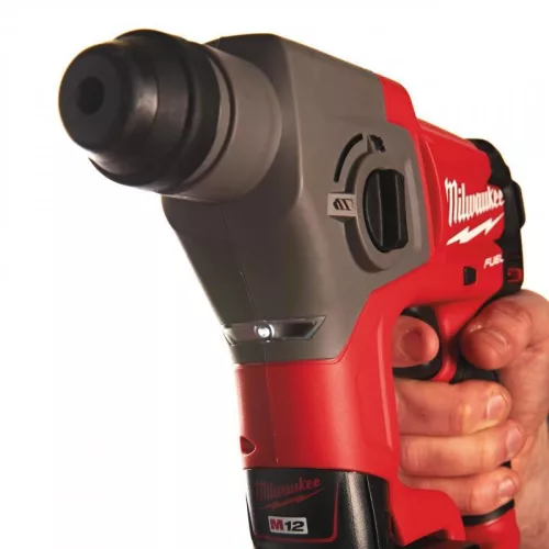 Milwaukee M12CH-202C M12 FUEL SZUPERKOMPAKT SDS-PLUS ÜTVEFÚRÓ KALAPÁCS