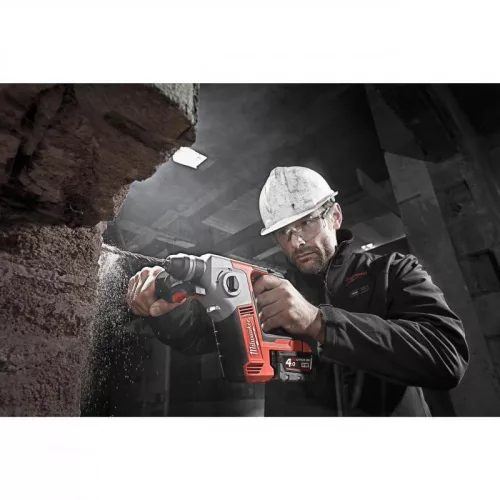 Milwaukee M18BH-402C M18 KOMPAKT SDS+ KALAPÁCS