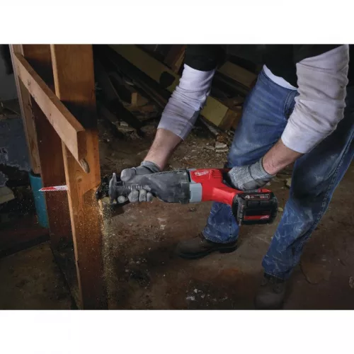 Milwaukee M18BSX-402C  M18 SZABLYAFŰRÉSZ