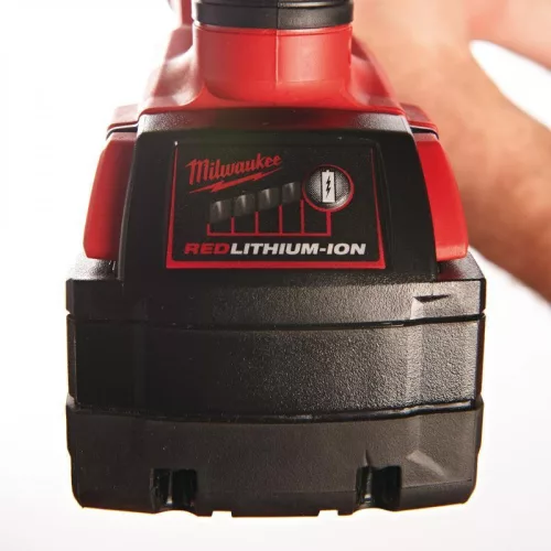 Milwaukee M18BSX-402C  M18 SZABLYAFŰRÉSZ