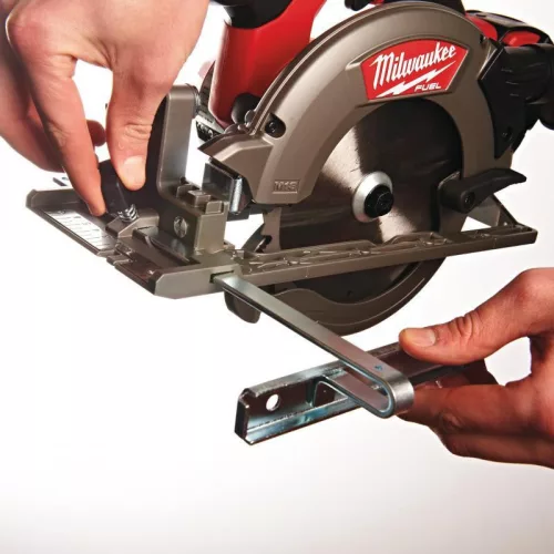 Milwaukee M18CCS55-502X  M18 FUEL KÖRFŰRÉSZ 55 MM VÁGÁSI MÉLYSÉGGEL