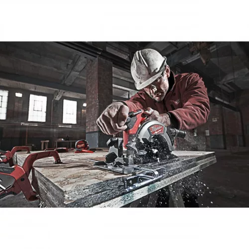 Milwaukee M18CCS55-502X  M18 FUEL KÖRFŰRÉSZ 55 MM VÁGÁSI MÉLYSÉGGEL