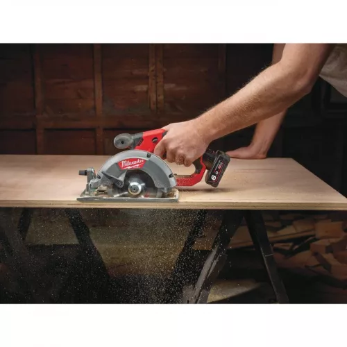 Milwaukee M12CCS44-602X M12 FUEL SZUPERKOMPAKT KÖRFŰRÉSZ