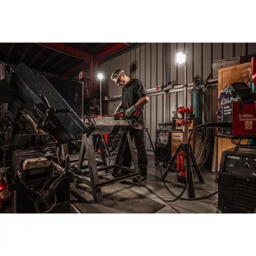 Milwaukee M18SAL-502B M18 ÁLLVÁNYOS TÉRMEGVILÁGÍTÓ LED LÁMPA