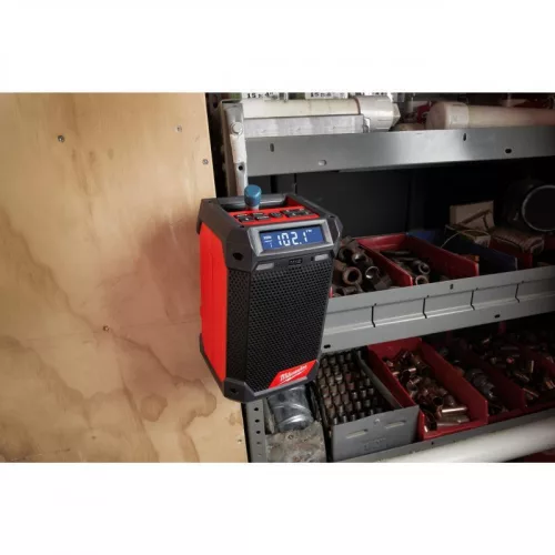 Milwaukee M12RCDAB+0 M12 RÁDIÓ/TÖLTŐ DAB+