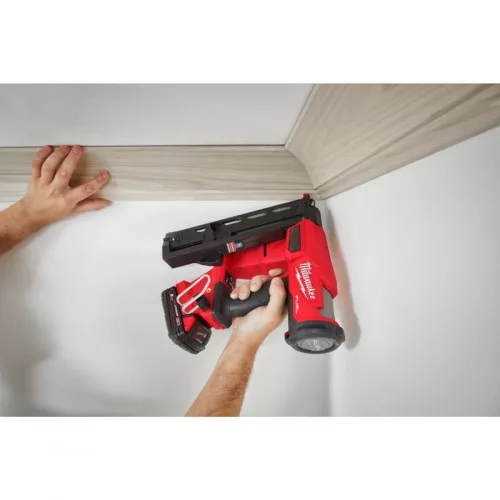 Milwaukee M18FN16GA-202X M18 FUEL 16 GA SZERKEZETÉPÍTŐ SZEGBELÖVŐ