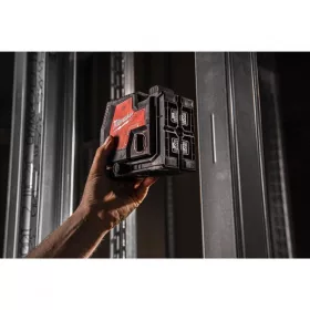   Milwaukee L4CLLP-301C USB ÚJRATÖLTHETŐ ZÖLD KERESZTVONAL- ÉS PONTLÉZER