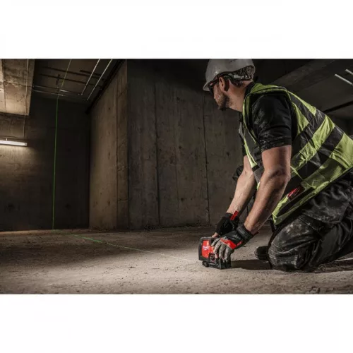 Milwaukee L4CLLP-301C USB ÚJRATÖLTHETŐ ZÖLD KERESZTVONAL- ÉS PONTLÉZER