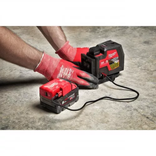 Milwaukee L4CLLP-301C USB ÚJRATÖLTHETŐ ZÖLD KERESZTVONAL- ÉS PONTLÉZER