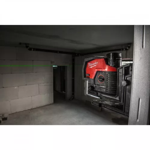 Milwaukee M12CLLP-301C M12 ZÖLD KERESZTVONAL- ÉS PONTLÉZER