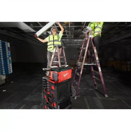 Milwaukee M18POALC-0 M18 PACKOUT TÉRMEGVILÁGÍTÓ LÁMPA TÖLTŐVEL