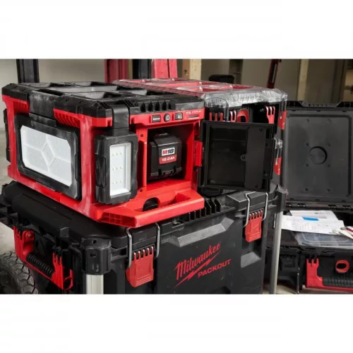 Milwaukee M18POALC-0 M18 PACKOUT TÉRMEGVILÁGÍTÓ LÁMPA TÖLTŐVEL