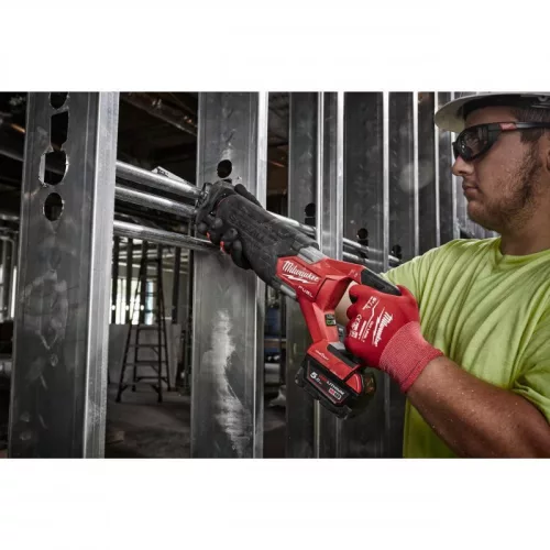 Milwaukee M18ONEFSZ-502X M18 FUEL ONE-KEY SAWZALL SZABLYAFŰRÉSZ