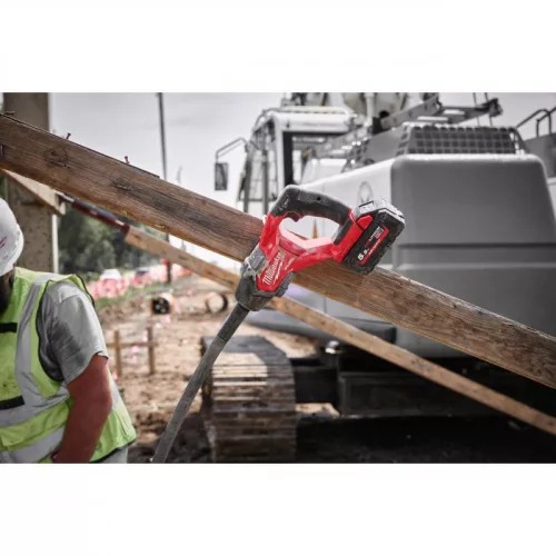 Milwaukee M18FCVN24-551 TŰVIBRÁTOR 2,4 M-ES  OSTORRAL