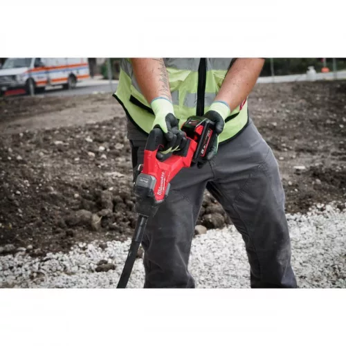 Milwaukee M18FCVN24-551 TŰVIBRÁTOR 2,4 M-ES  OSTORRAL