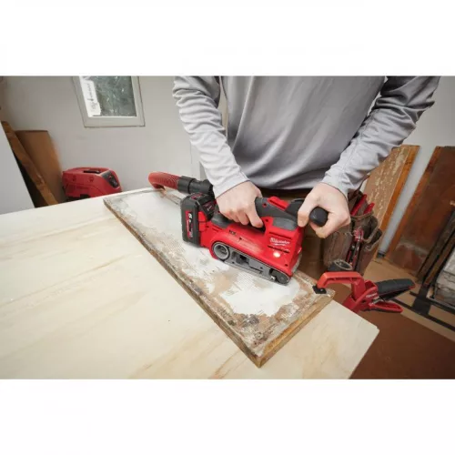Milwaukee M18FBTS75-552X FUEL 75MM BELT SANDER IN2