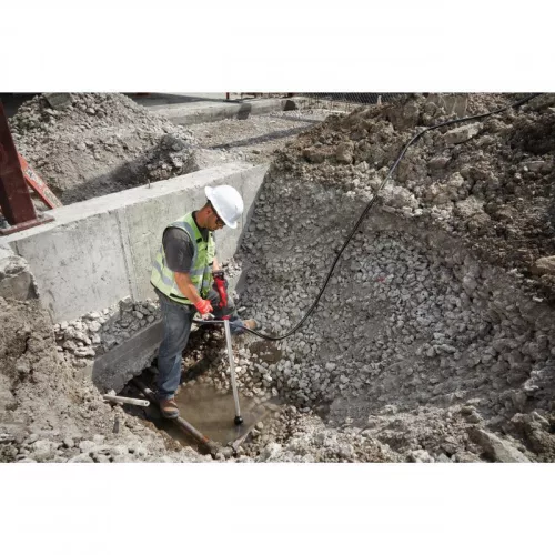 Milwaukee M12BSWP-601 M12 SZÉNKEFÉS VÍZSZIVATTYÚ